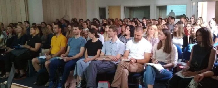 Read more about the article Psichodramos pristatymas konferencijoje “Psichoterapijos mokymai Lietuvoje”